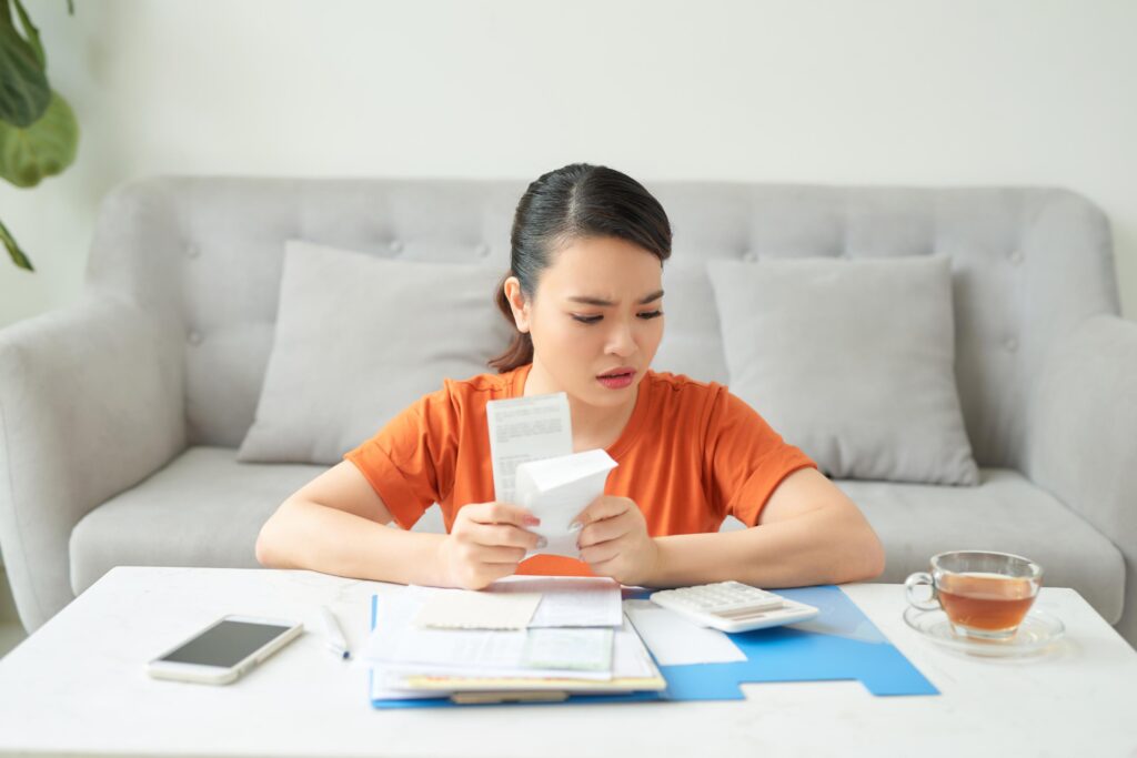 ลดค่าไฟได้ เพียงติดตั้งแผงโซลาร์เซลล์ขนาด 10,000W ในราคาคุณภาพ